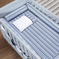 Kit Berço Rolinho Chevron Marinho E Azul - 07 Peças Kit Berço Rolinho Chevron Marinho E Azul - 07 Peças