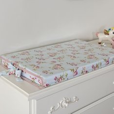 Trocador Plastificado Classic Floral - 1 Peça Trocador Plastificado Classic Floral - 1 Peça