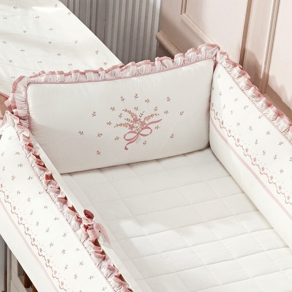 Kit Berço Exclusivo Marli 100% Algodão - 08 Peças Kit Berço Exclusivo Marli 100% Algodão - 08 Peças