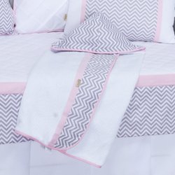 Toalha de Banho de Bebê Chevron Noblesse Rosa com Capuz Toalha de Banho de Bebê Chevron Noblesse Rosa com Capuz
