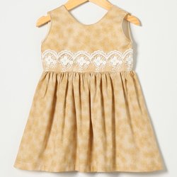 Vestido Bebê Delicado Bege Vestido Bebê Delicado Bege