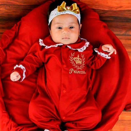 Saída Maternidade Princesa Vermelho com Dourado