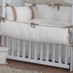 Saia para Berço Léo Palha Saia para Berço Léo Palha