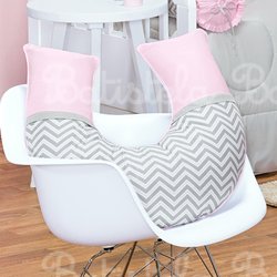 Almofada Amamentação Chevron Nuvem e Gotinha Rosa Almofada Amamentação Chevron Nuvem e Gotinha Rosa