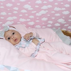 Saída de Maternidade Letícia Rosa e Cinza 4 Peças Saída de Maternidade Letícia Rosa e Cinza 4 Peças