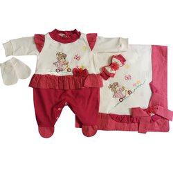Saída de Maternidade Menina no Patinete Pink 4 Peças Saída de Maternidade Menina no Patinete Pink 4 Peças
