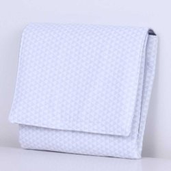 Trocador Portátil Triângulo Cinza com Bolso Trocador Portátil Triângulo Cinza com Bolso