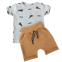 Conjunto Infantil Camiseta Cinza e Shorts Mostarda Conjunto Infantil Camiseta Cinza e Shorts Mostarda