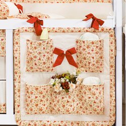 Porta Objetos Enxoval Bebê Menina LIsboa Palha - Floral Vermelho Porta Objetos Enxoval Bebê Menina LIsboa Palha - Floral Vermelho