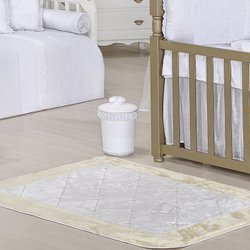 Tapete de Pelúcia Antiderrapante Clean Branco Tapete de Pelúcia Antiderrapante Clean Branco