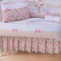 Saia de Berço Laços Rosa Saia de Berço Laços Rosa