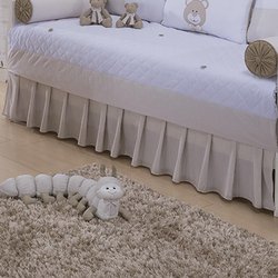 Saia Para Cama Babá Urso Baby Chocolate 1 Lado 100% Algodão Saia Para Cama Babá Urso Baby Chocolate 1 Lado 100% Algodão