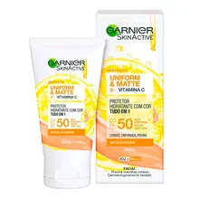 Hidratante Facial Garnier Skinactive Uniform Matte Vitamina C Fps 50 Cor Media, 40g Hidratante Facial Garnier Skinactive Uniform Matte Vitamina C Fps 50 Cor Media, 40g