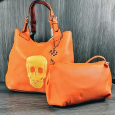 Kit 2 Bolsas De Ombro e Transversal Com Pingente Kit 2 Bolsas De Ombro e Transversal Com Pingente