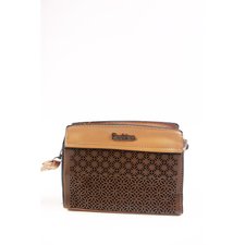 Bolsa Transversal Detalhe Vazado Bolsa Transversal Detalhe Vazado