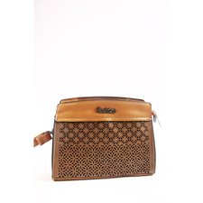 Bolsa Transversal Detalhe Vazado Bolsa Transversal Detalhe Vazado