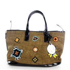 Bolsa De Ombro com Patches Decorativos Bolsa De Ombro com Patches Decorativos
