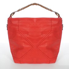 Bolsa Hobo com Detalhes Trançados Na Alça Bolsa Hobo com Detalhes Trançados Na Alça