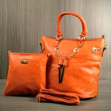 Kit 2 Bolsas Saco De Ombro com Detalhes em Corrente e Transversal Kit 2 Bolsas Saco De Ombro com Detalhes em Corrente e Transversal