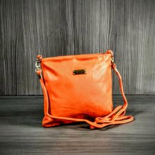 Bolsa Transversal Alça Regulável E Detalhes Metálicos Bolsa Transversal Alça Regulável E Detalhes Metálicos