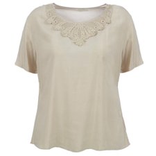 Blusa Guipir Com Pedrarias (Plus Size) Blusa Guipir Com Pedrarias (Plus Size)