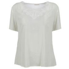 Blusa Guipir Com Pedrarias (Plus Size) Blusa Guipir Com Pedrarias (Plus Size)