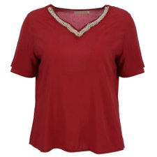 Blusa Delicada com Pedrarias (Plus Size) Blusa Delicada com Pedrarias (Plus Size)