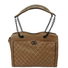 Bolsa de Ombro com Matelassê e Alça de Corrente Bolsa de Ombro com Matelassê e Alça de Corrente