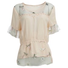 Blusa Tule Meia Manga Flare com Bordado Floral e Tachas Decorativas Blusa Tule Meia Manga Flare com Bordado Floral e Tachas Decorativas