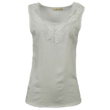 Blusa Regata Com Rendas E Pérolas Na Gola Blusa Regata Com Rendas E Pérolas Na Gola