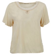 Blusa Com Pedrarias Borbadas Na Gola (Plus Size) Blusa Com Pedrarias Borbadas Na Gola (Plus Size)