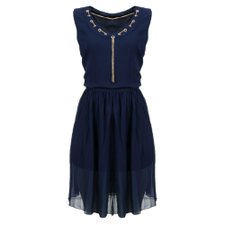 Vestido Liso Acinturado Com Pingente Vestido Liso Acinturado Com Pingente