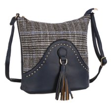 Bolsa Transversal Xadrez Vichy Com Tachas e Tassel Bolsa Transversal Xadrez Vichy Com Tachas e Tassel
