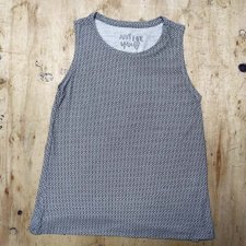 Camiseta Regata Feminina Quadriculada Camiseta Regata Feminina Quadriculada