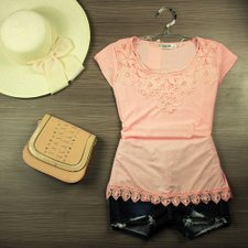 Blusa Cintilante Rosa Decote Rendado E Bordado Blusa Cintilante Rosa Decote Rendado E Bordado