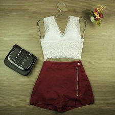 Short Saia Vinho Liso Detalhe Em Zíper Lateral Short Saia Vinho Liso Detalhe Em Zíper Lateral
