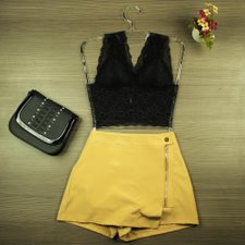 Short Saia Liso Detalhe Em Zíper Lateral Bege Short Saia Liso Detalhe Em Zíper Lateral Bege