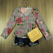 Blusa Rosa Manga Longa Mosaíco E Floral Blusa Rosa Manga Longa Mosaíco E Floral