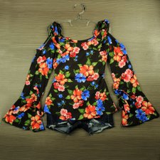 Blusa Feminina Floral Com Amarração Manga Flare Blusa Feminina Floral Com Amarração Manga Flare