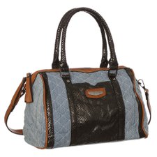 Bolsa De Ombro Feminina Matelassê Com Detalhes Em Verniz Bolsa De Ombro Feminina Matelassê Com Detalhes Em Verniz