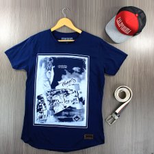 Camiseta Azul Escuro T-Shirt Masculina Estampada Camiseta Azul Escuro T-Shirt Masculina Estampada
