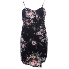 Conjuntinho Pluz Size Regata + Saia Assimétrica Floral Conjuntinho Pluz Size Regata + Saia Assimétrica Floral