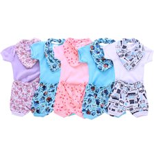 Kit Bebês 5 Conjuntos De Body's + Shorts + Bandanas Estampadas Kit Bebês 5 Conjuntos De Body's + Shorts + Bandanas Estampadas