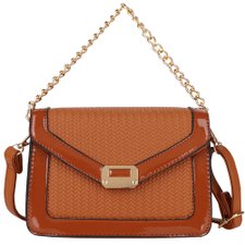 Bolsa Baú Feminina Em Tressê Com Alça De Corrente E Detalhe Envernizado Bolsa Baú Feminina Em Tressê Com Alça De Corrente E Detalhe Envernizado