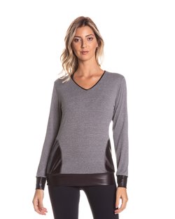 Blusa Manga Longa com Bolso e Recorte em Dry Fit Cinza Blusa Manga Longa com Bolso e Recorte em Dry Fit Cinza