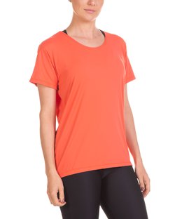 Camiseta feminina com manga mais curta e comprimento mais longo tabata Camiseta feminina com manga mais curta e comprimento mais longo tabata