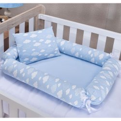 Ninho de bebê redutor de berço acolchoado com travesseiro Nuvem Azul Loja  Ninar Bebê