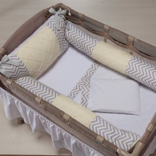 Kit Berço Desmontável 4 peças Chevron Amarelo Kit Berço Desmontável 4 peças Chevron Amarelo