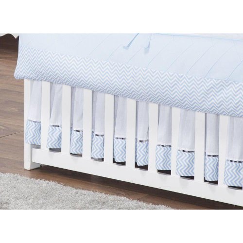 Saia de Berço Ponto Palito Chevron Zig-Zag Azul Claro Saia de Berço Ponto Palito Chevron Zig-Zag Azul Claro