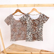 Kit 2 Blusas Femininas Baby Look Animal Print Em Promoção "M"